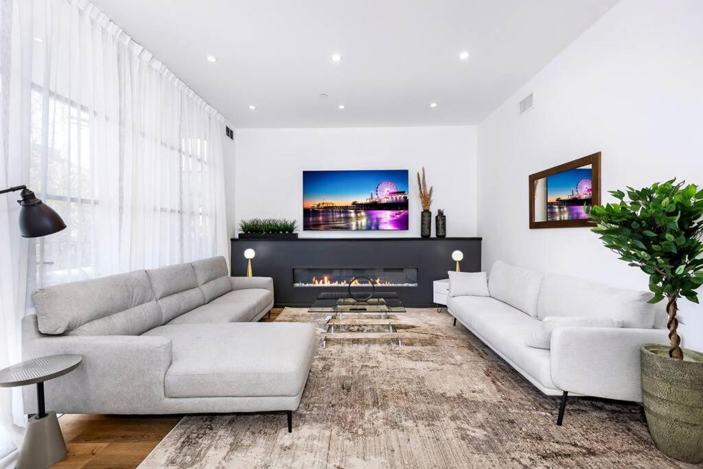 4br Modern & Spacious Townhouse W/ Free Parking Apartamento *