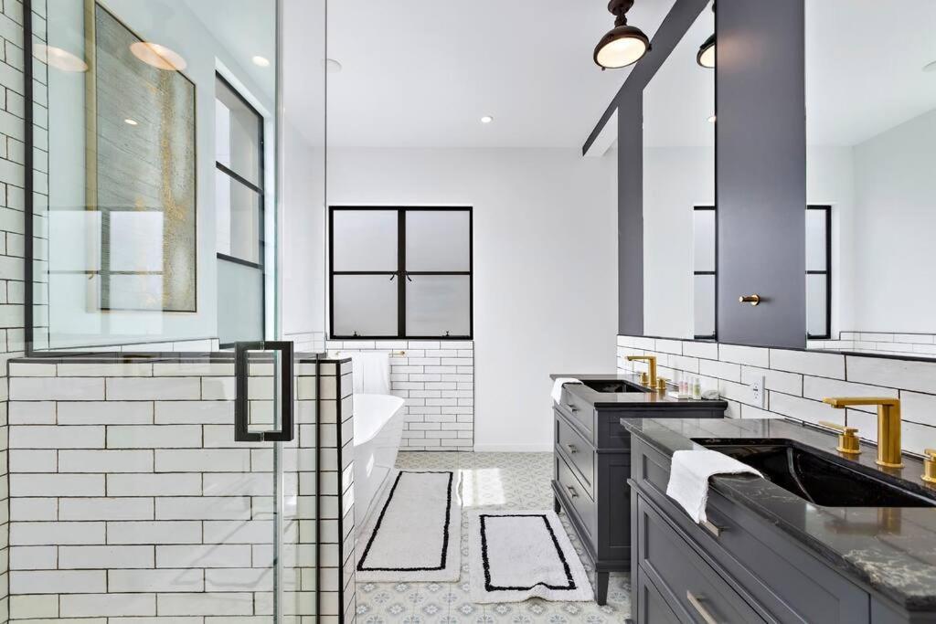 Apartamento 4br Modern & Spacious Townhouse W/ Free Parking Los Angeles