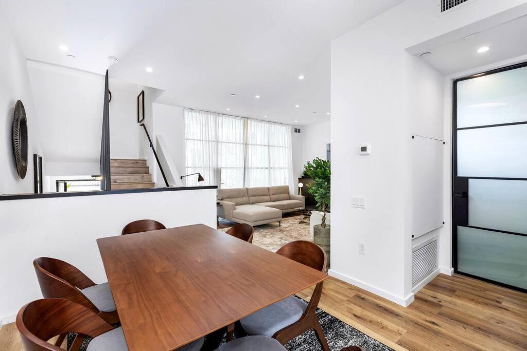 4br Modern & Spacious Townhouse W/ Free Parking Apartamento *